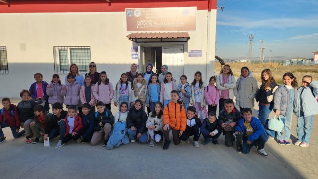 Selçuklu İlkokulu 4-D Sınıfı Öğrencileri Laboratuvarımızı Ziyaret Etti